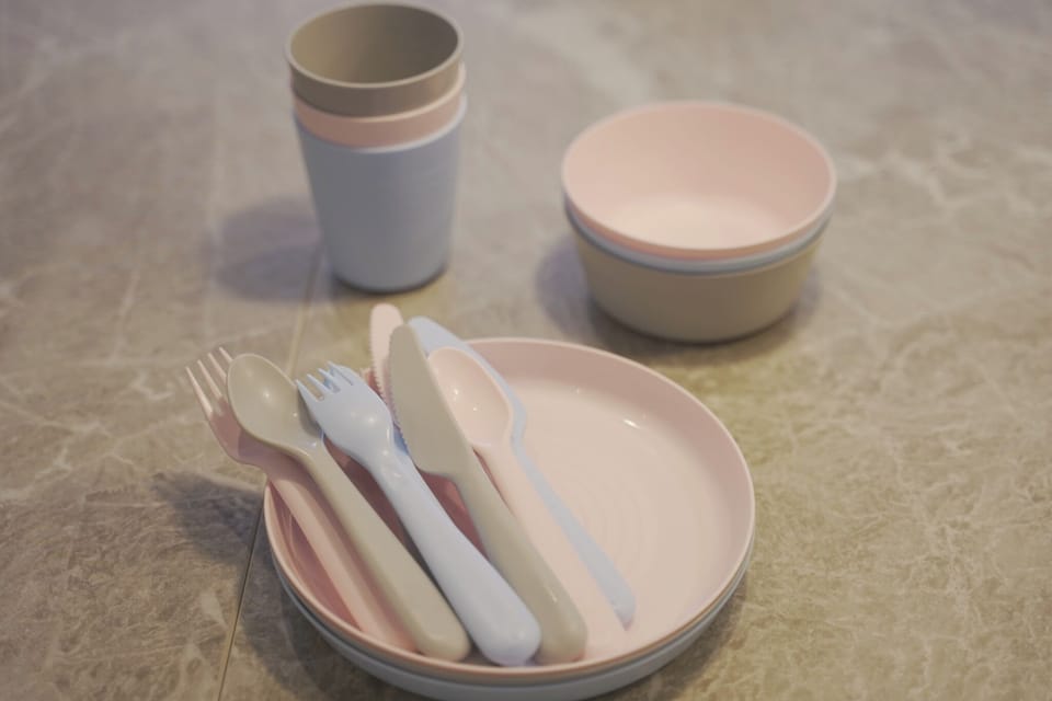 Children's tableware