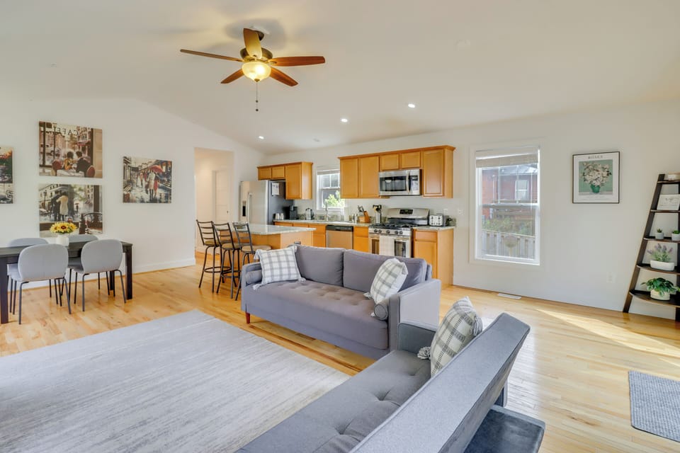 Living Room | 1st Floor | Twin Futon | Smart TV | Board Games | Books