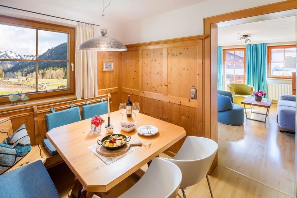 SeeLodge - The bakery on Lake Haldensee Chalet in Tyrol
