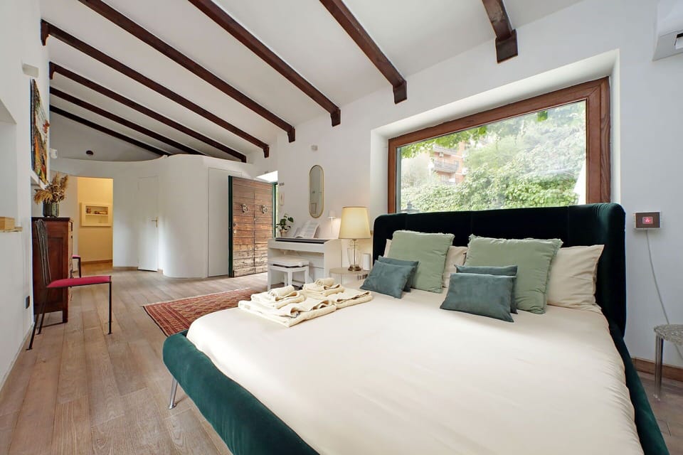 Autumn, Living Room, Spring, Summer