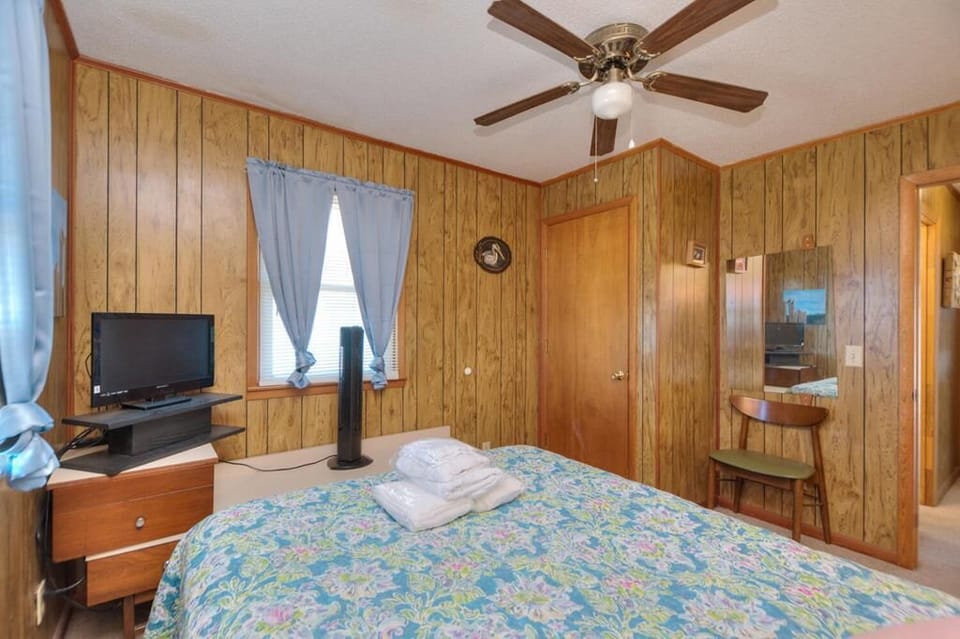 Queen Bedroom
GW 3.18.25