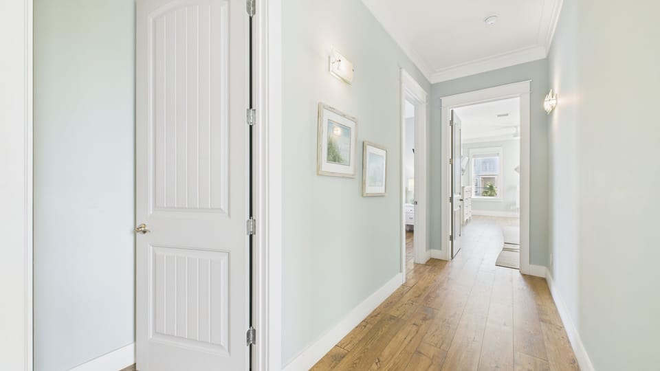 Second floor - Hallway