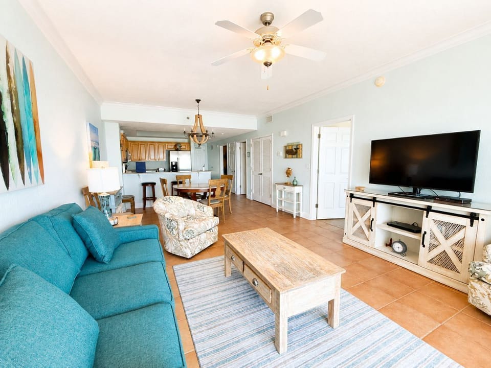 Crystal Shores West 905 Living Room