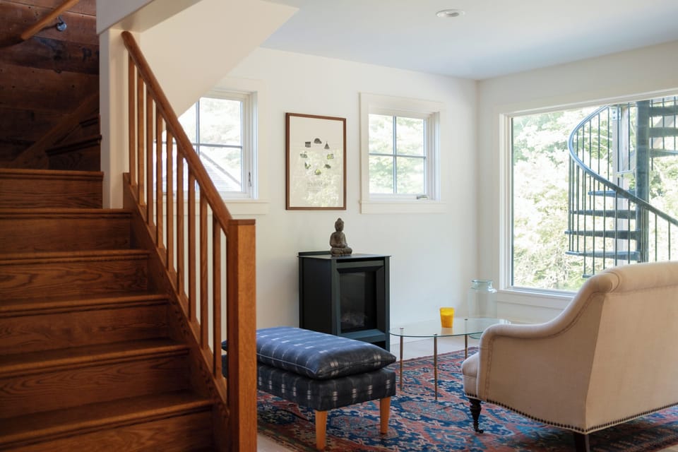 Living Area 2