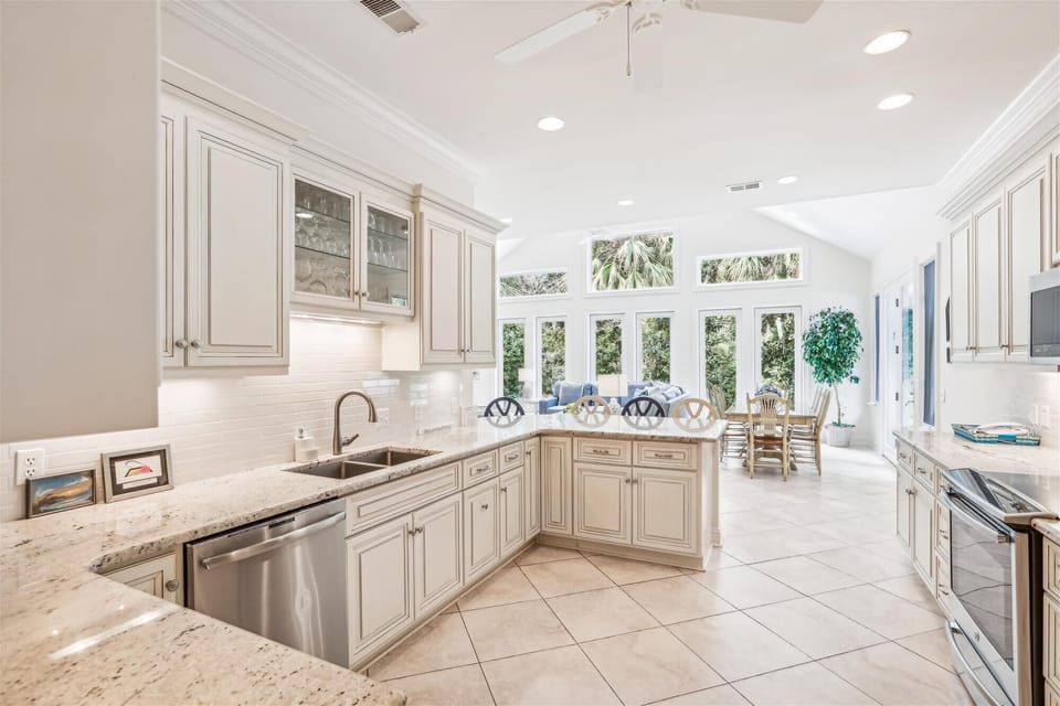 Kitchen at 1 Hunt Club