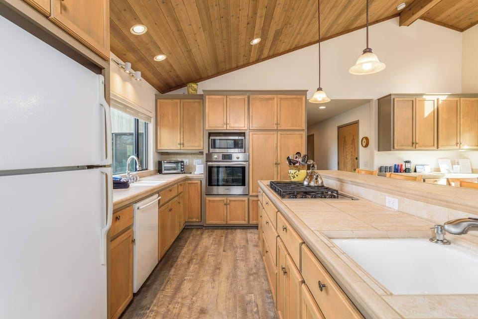 Unleash your culinary creativity in the fully-equipped kitchen