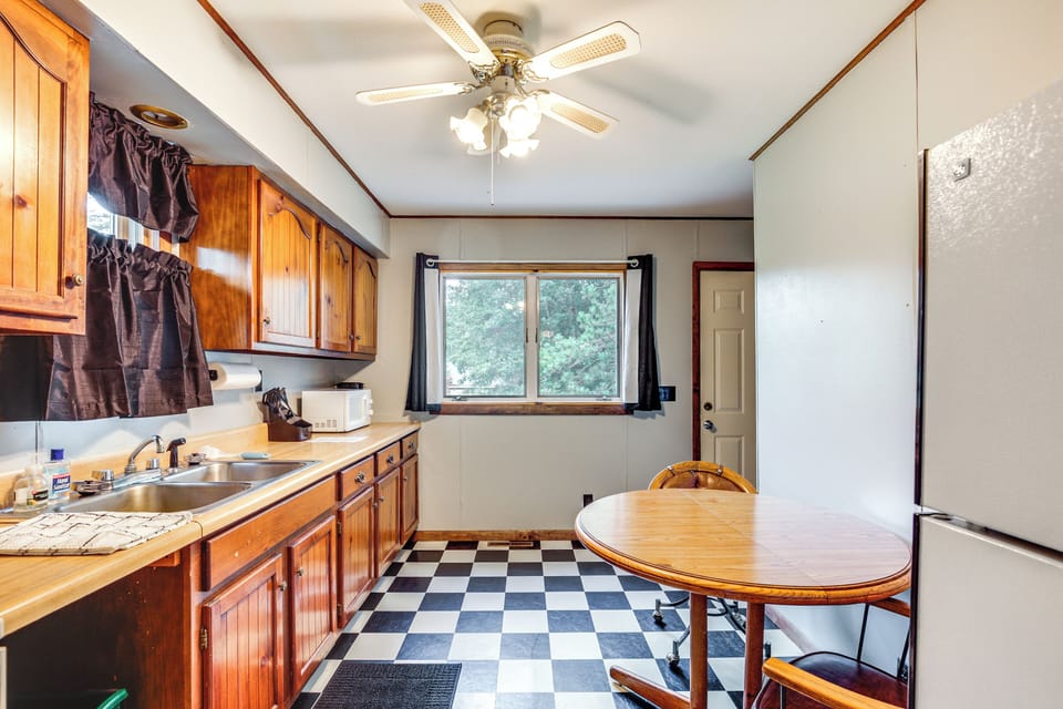 Dining Area | Dishware/Flatware | Kitchen | Cooking Basics