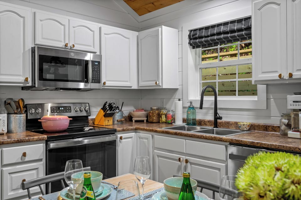 Your kitchen space has enough space to cook a full meal anytime. 