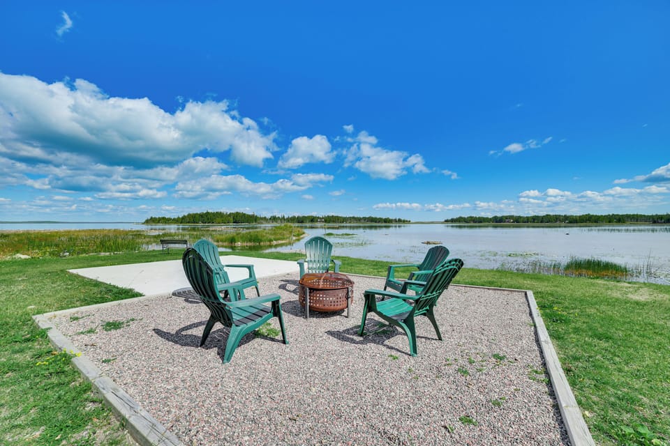 De Tour Village Vacation Rental | 3BR | 1BA | 1,150 Sq Ft | Stairs Required