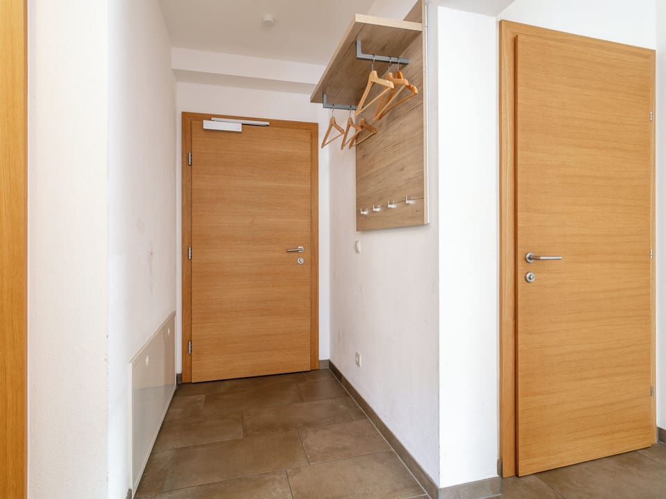 Entrance / Reception