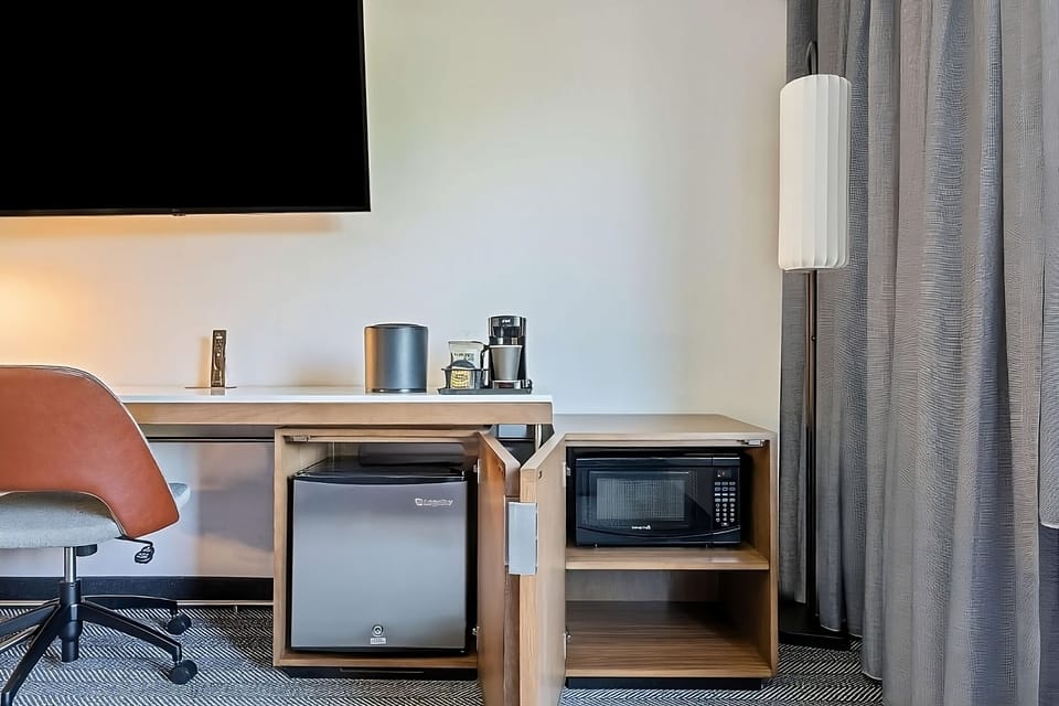Unwind with late-night snacks from fridge and microwave.