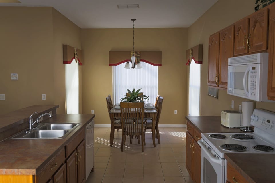 FullKitchen