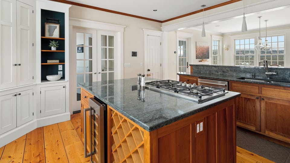 Spacious kitchen
