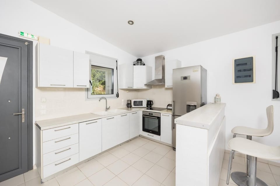 Equipped kitchen