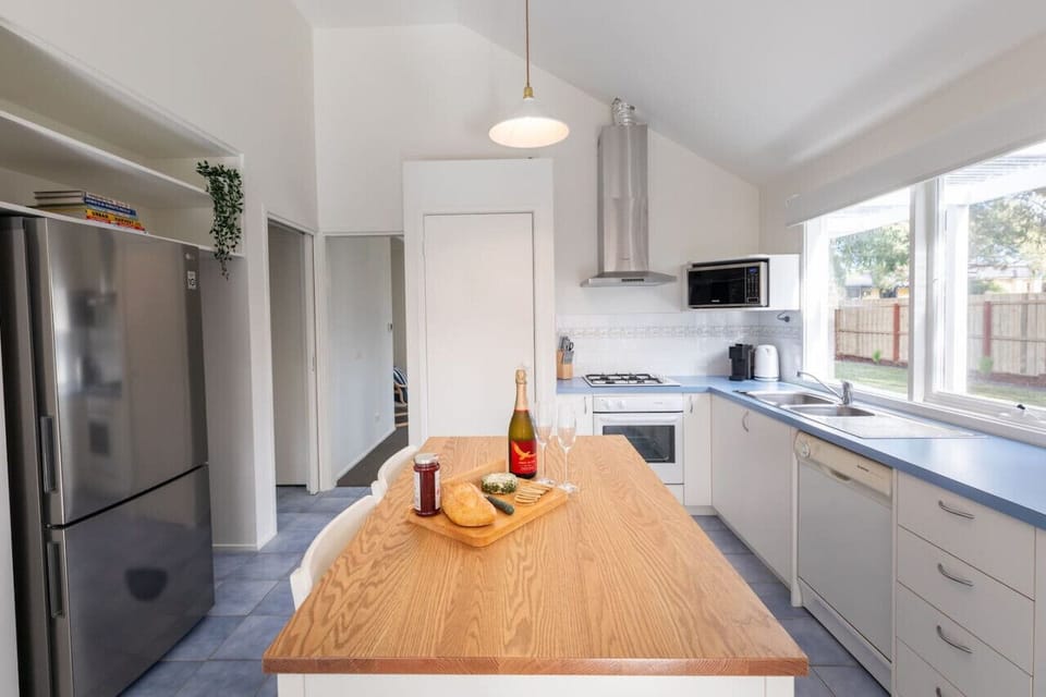 Modern kitchen