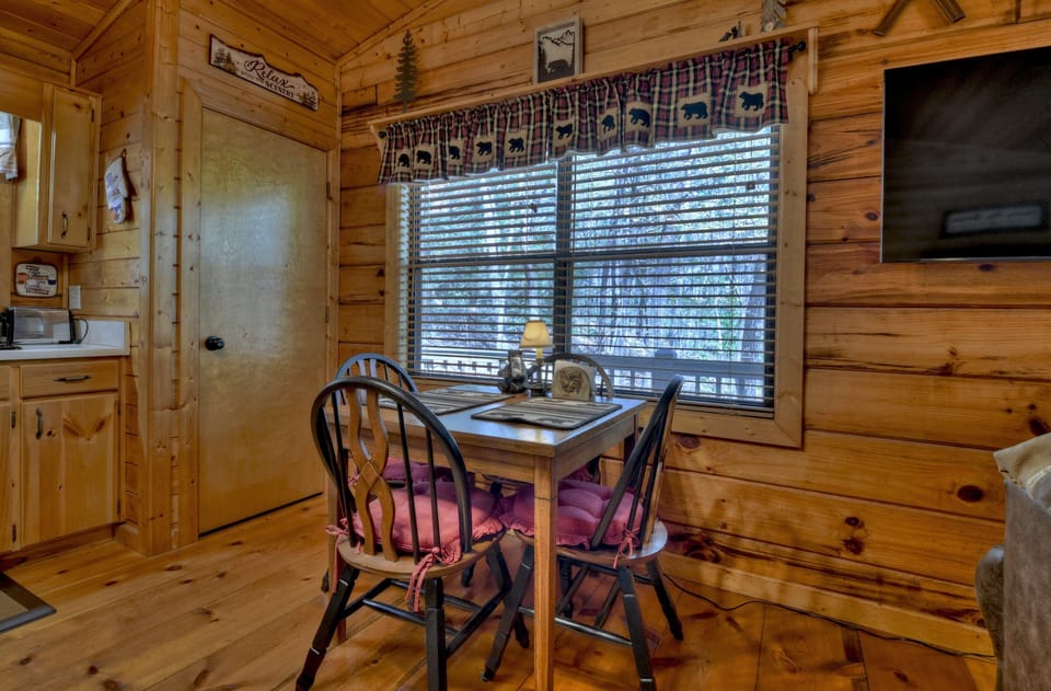 Dining room area 