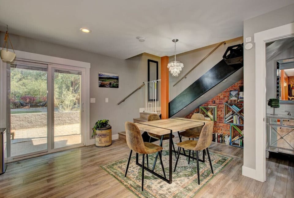 Dining Area access to back patio