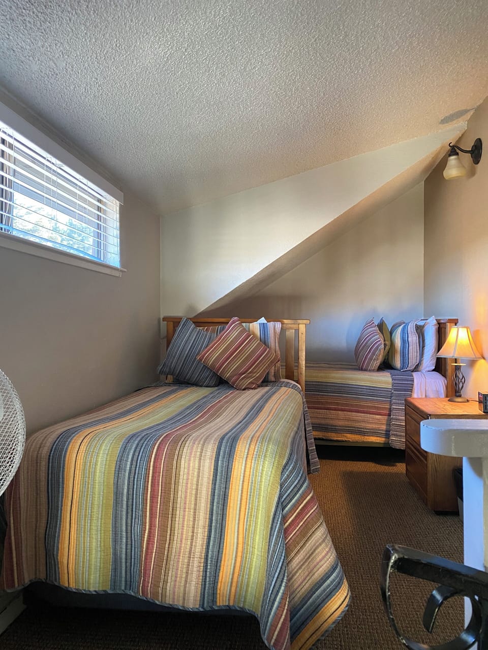 Unit with 1 Twin size bed