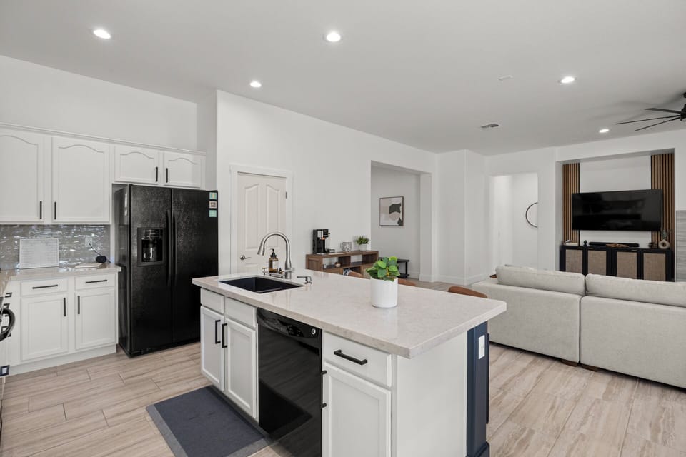 Guest review "Kitchen is fully furnished with everything you need."