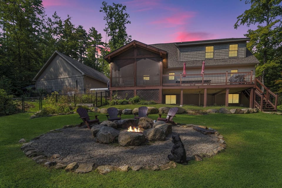 Backyard Fire Pit