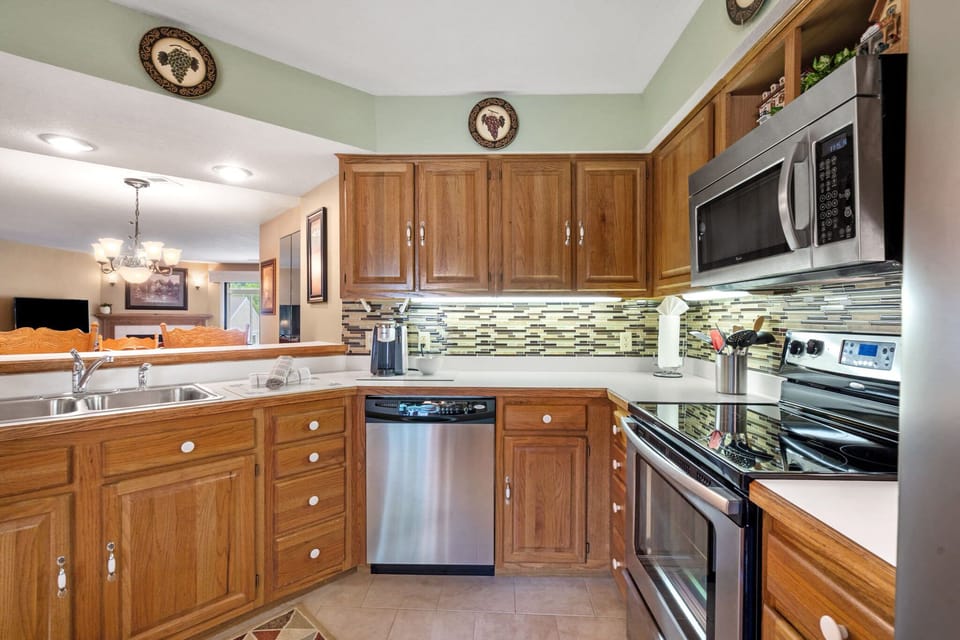 Fully equipped kitchen