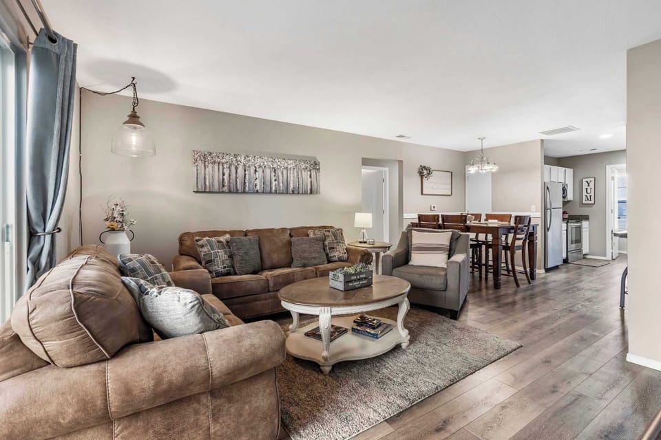 Living and dining area