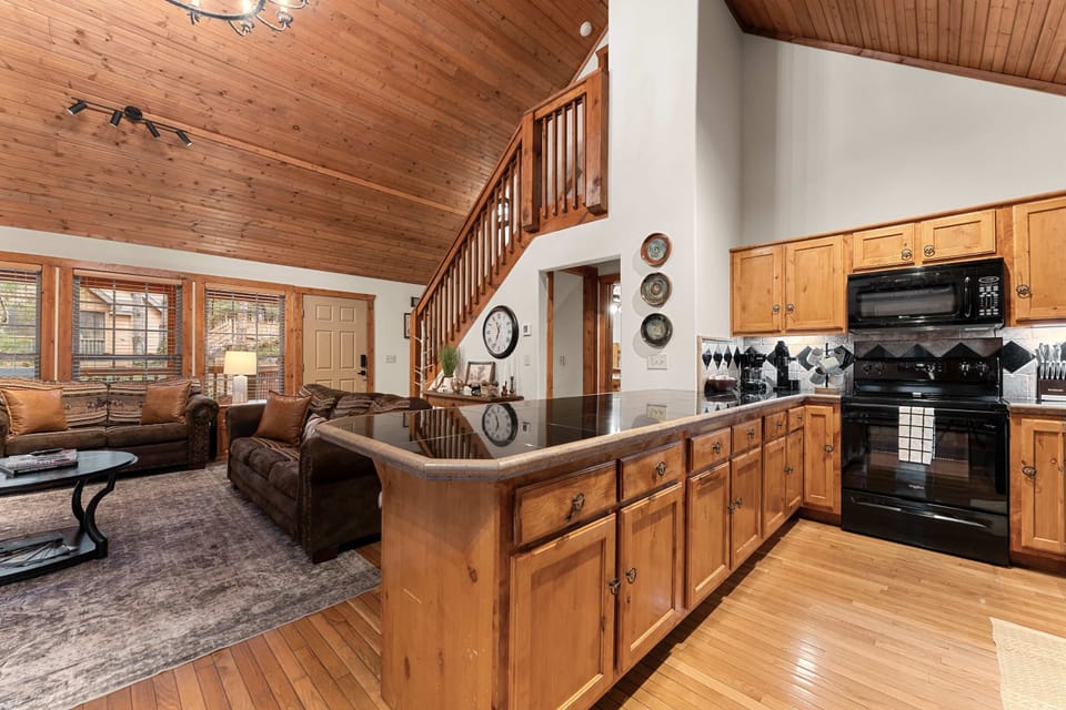 Full Kitchen