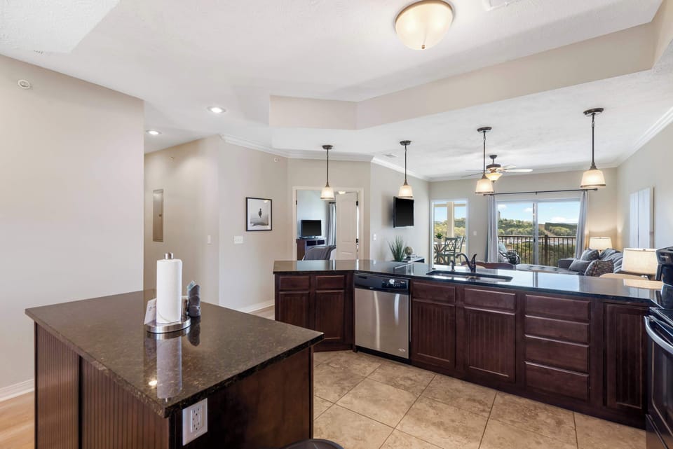 Full Kitchen