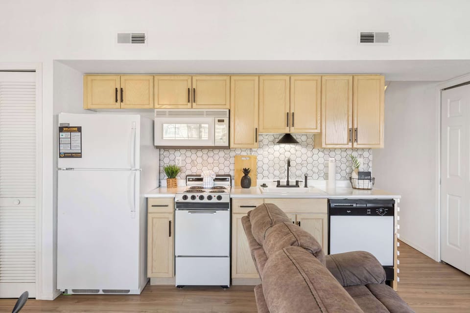 Fully equipped kitchen