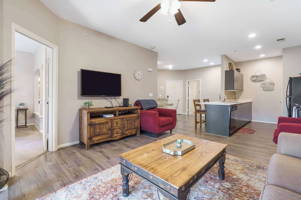 Living room features SmartTV