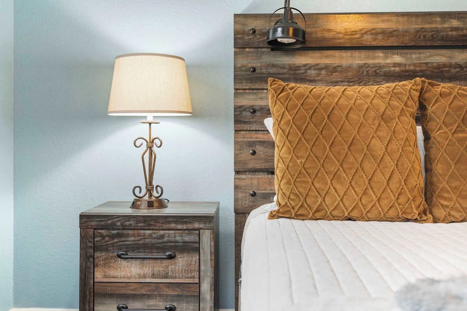 This chic king suite boasts a Smart TV & private en suite bathroom