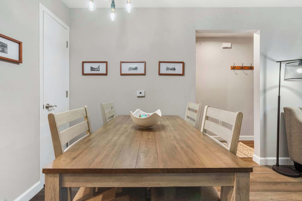 Dining room table fit for 4