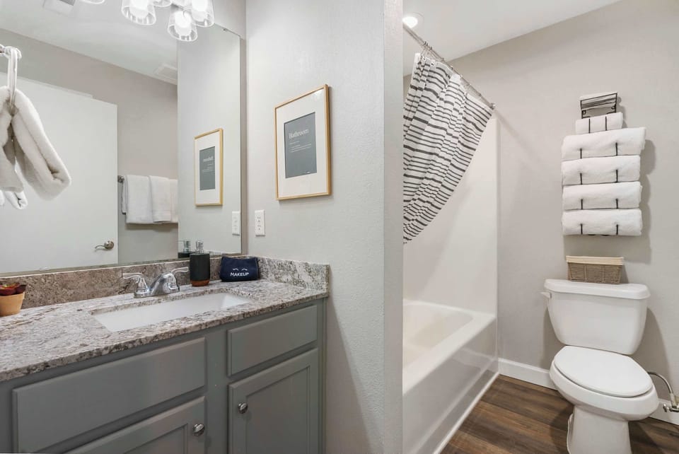 Bathroom #2 Shower/Tub Combo