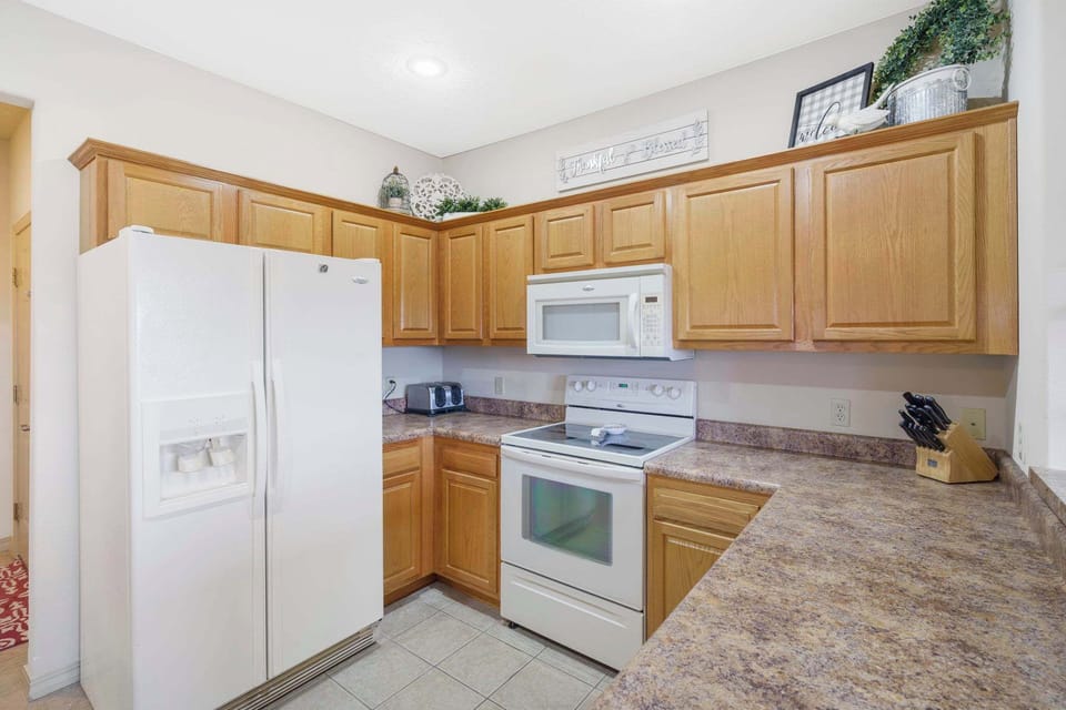 Full Kitchen
