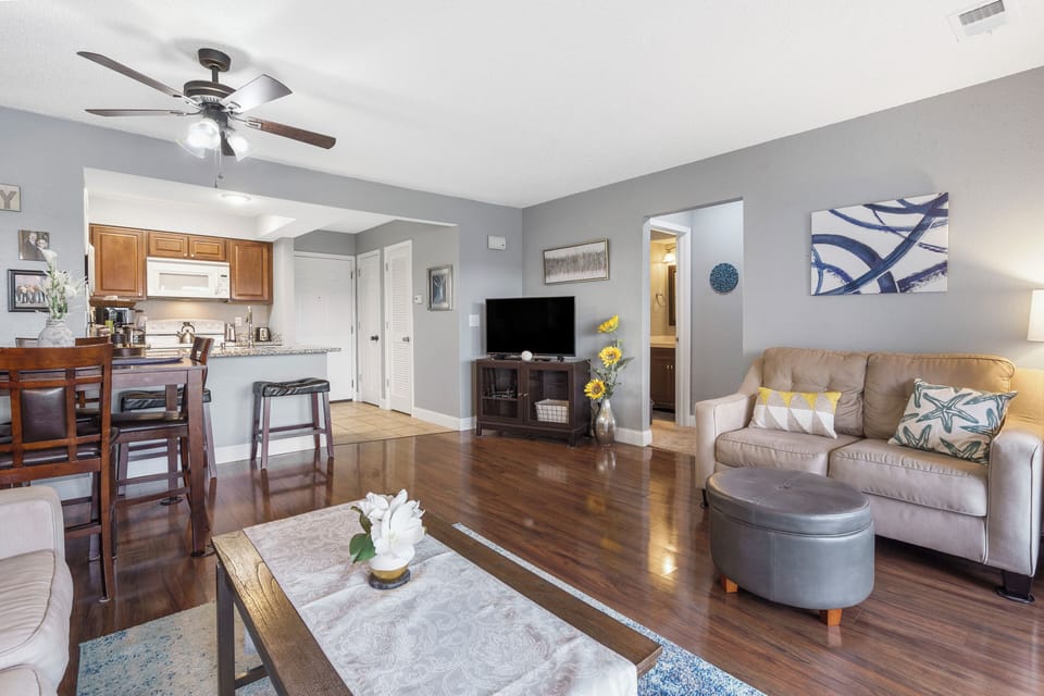 Living room features SmartTV