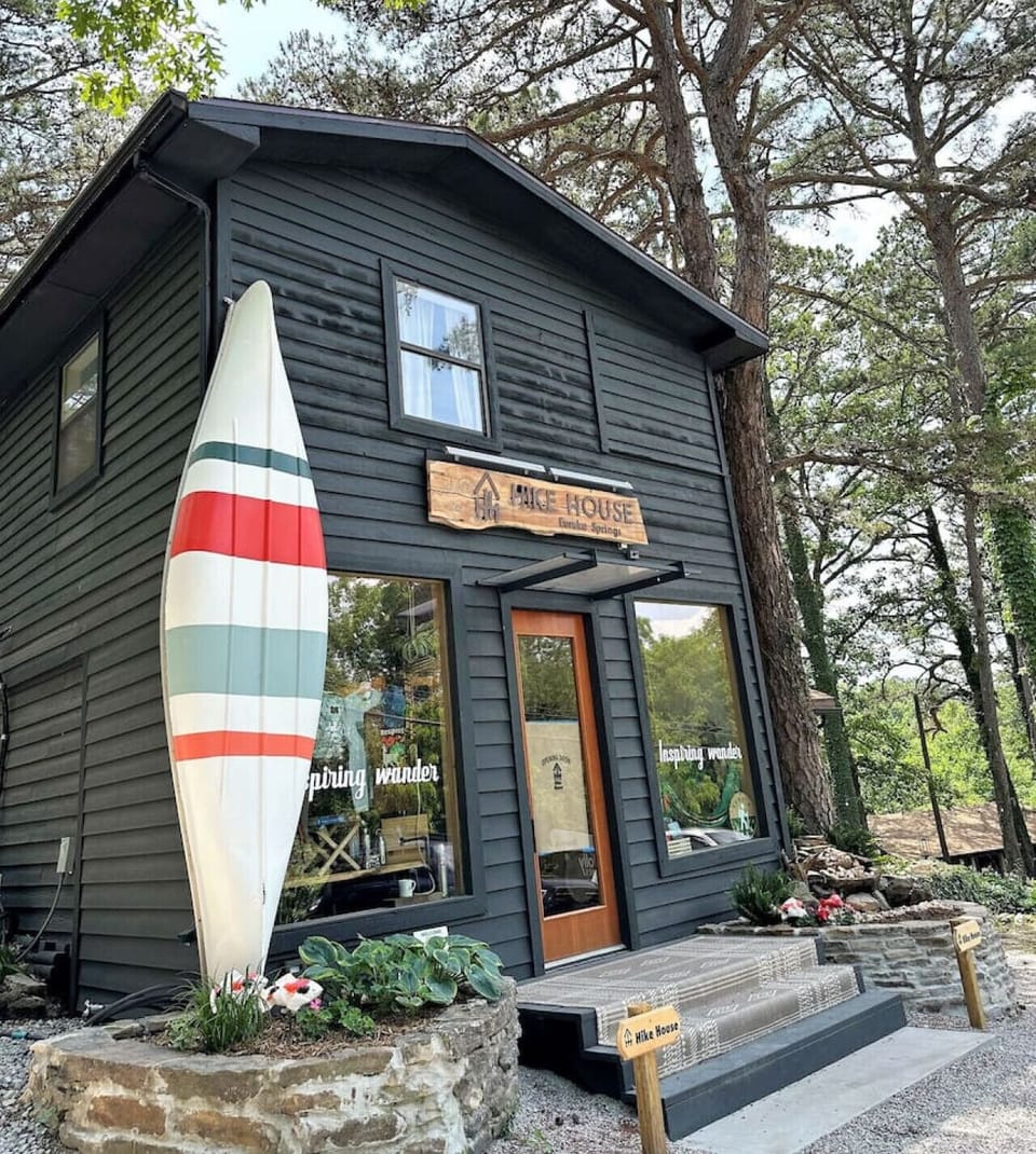 Onsite store and outdoor concierge