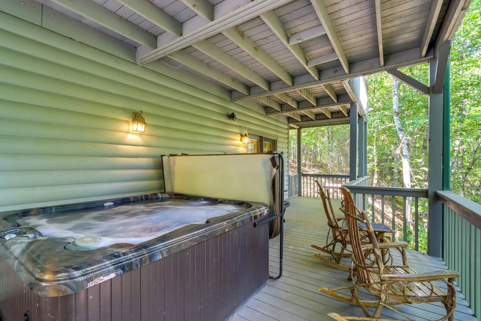 Private Hot Tub | Fire Pit | Creek Views & Access