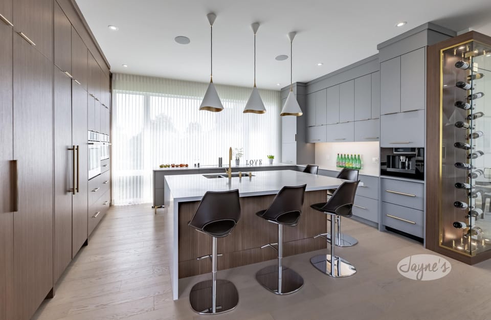 Kitchen &amp; Bar Seating