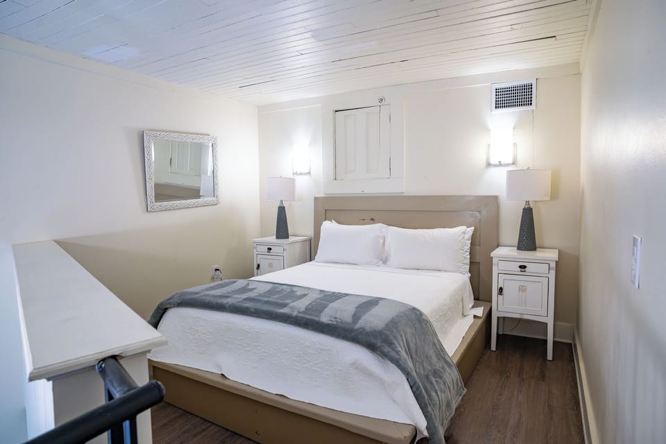 Room20220loft20bed