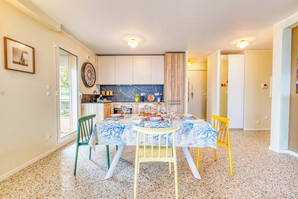 Kitchen and dining area
