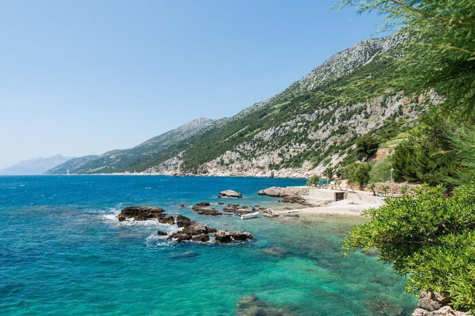 Surroundings [summer] (1-5 km)