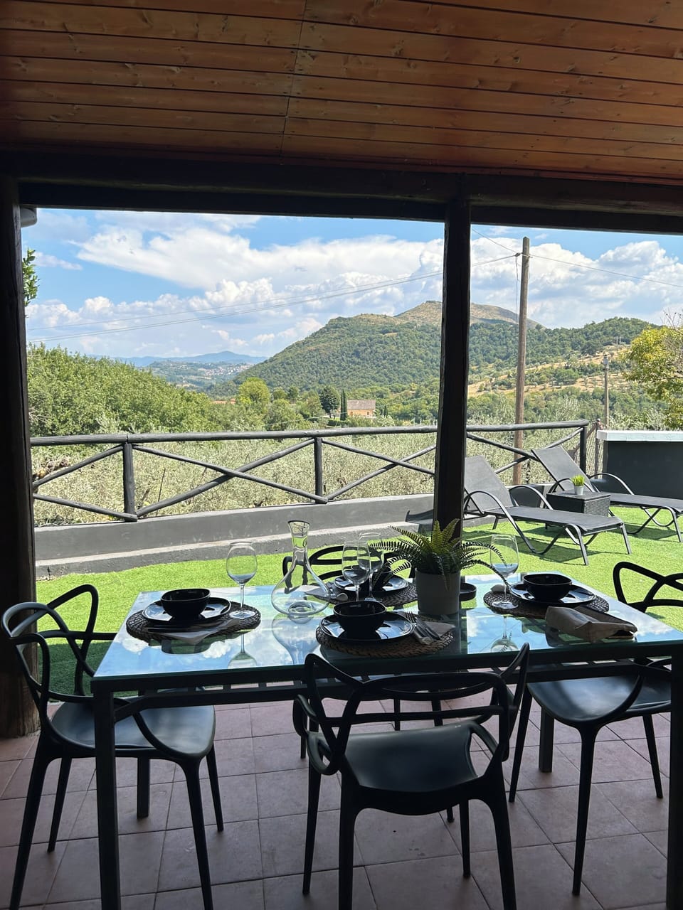 Outdoor dining