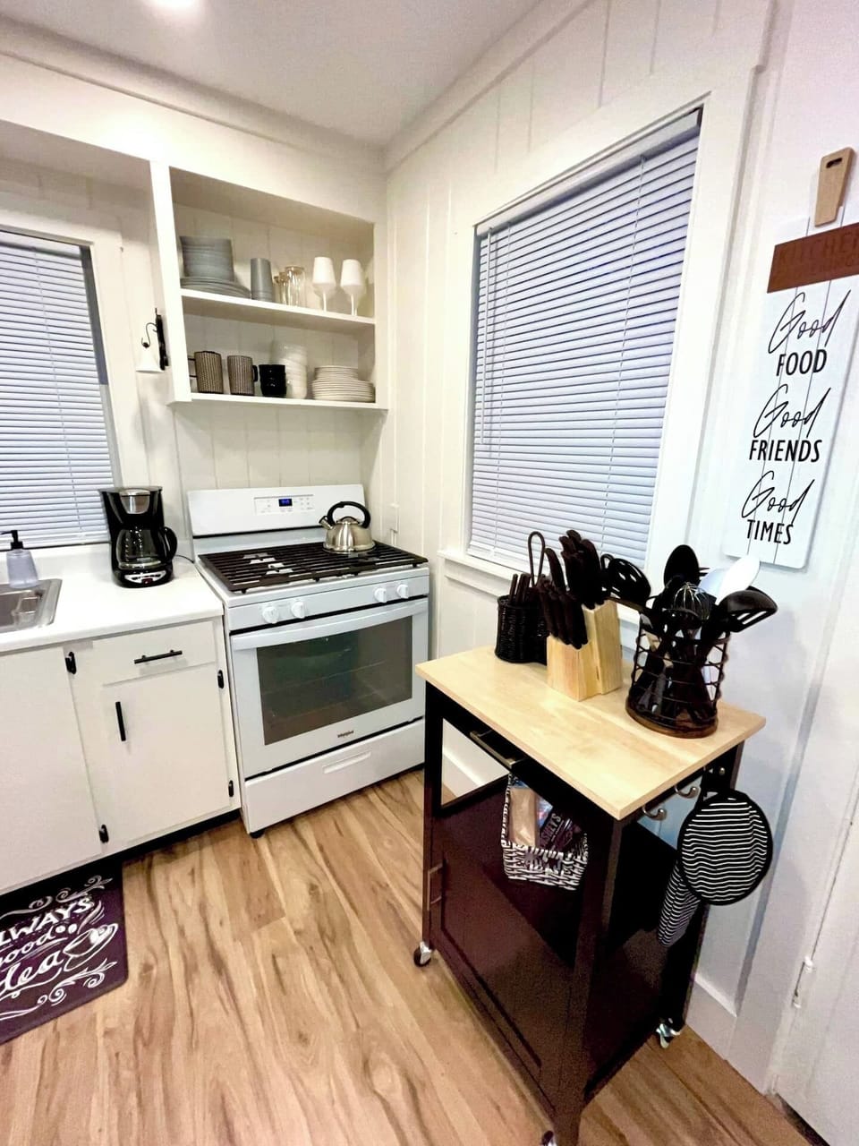 KITCHEN:  Newly-remodeled kitchen with all appliances except for a dishwasher.