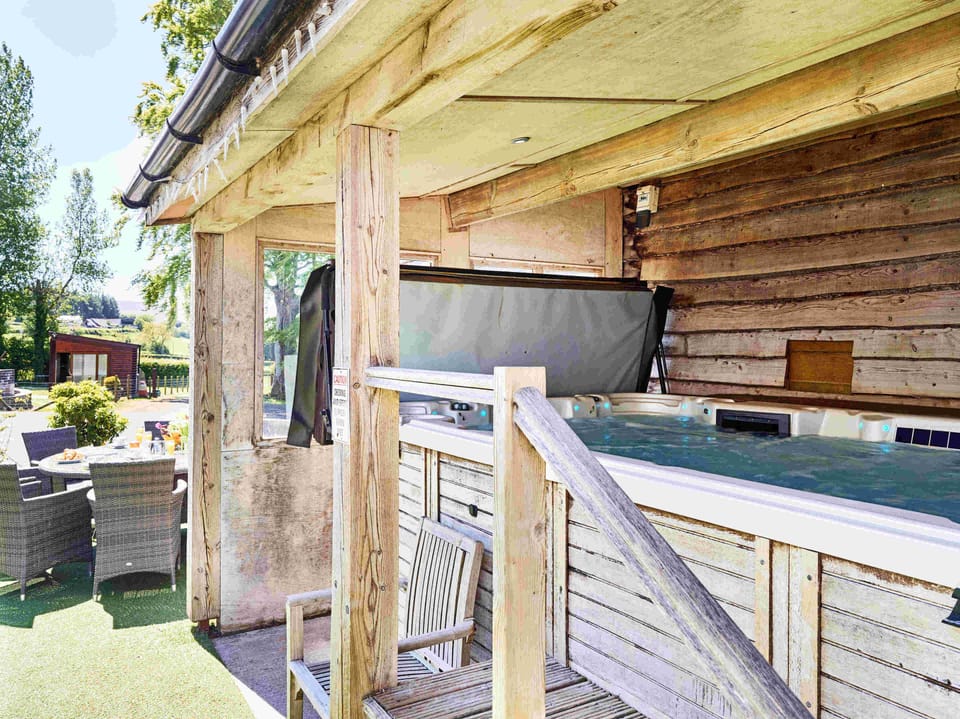 Oak Barn Swim Spa