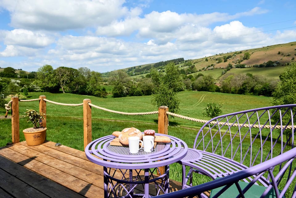 Flying Scotsman Decking Area