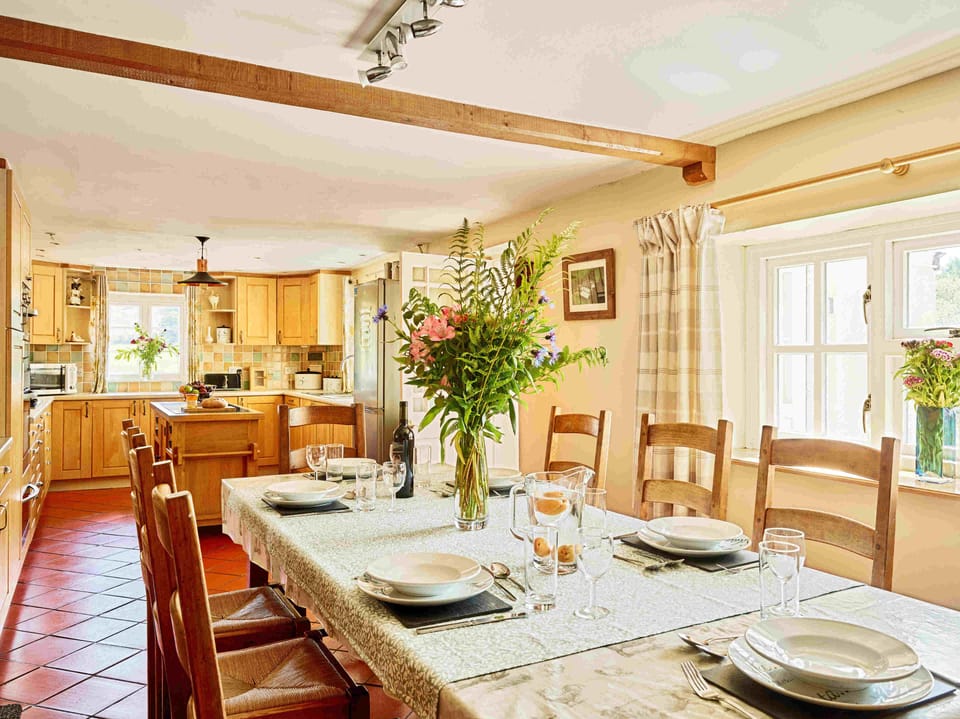 Onnen Fawr Farmhouse Kitchen 1