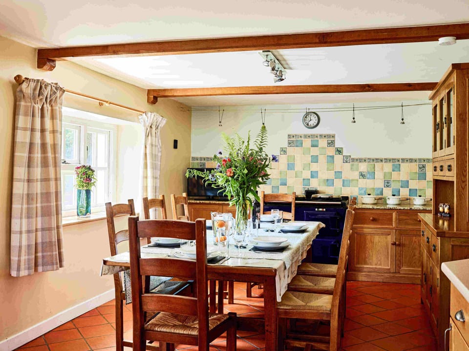 Onnen Fawr Farmhouse Kitchen 5