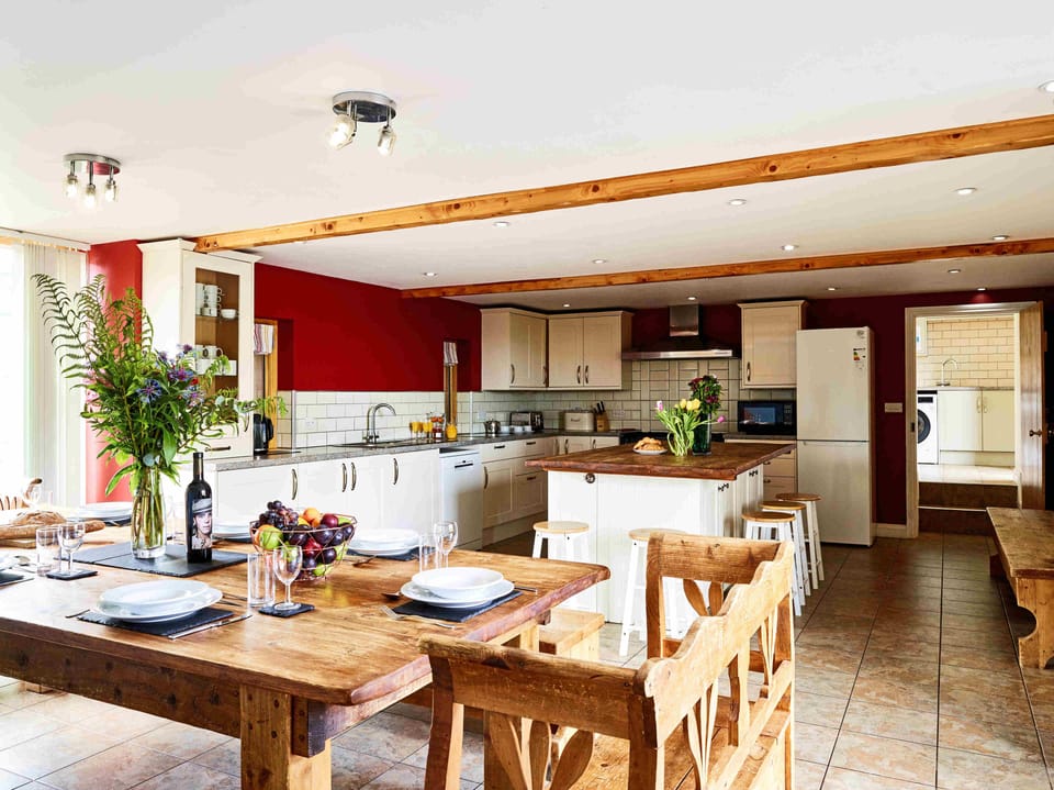 Sycamore Tree Barn Kitchen 4