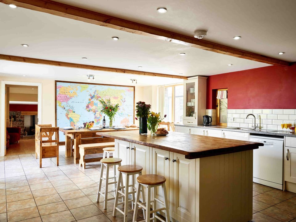 Sycamore Tree Barn Kitchen 2