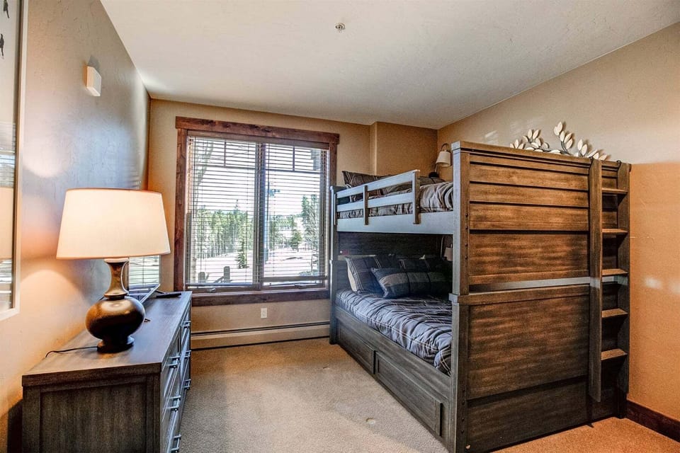 Bunk room